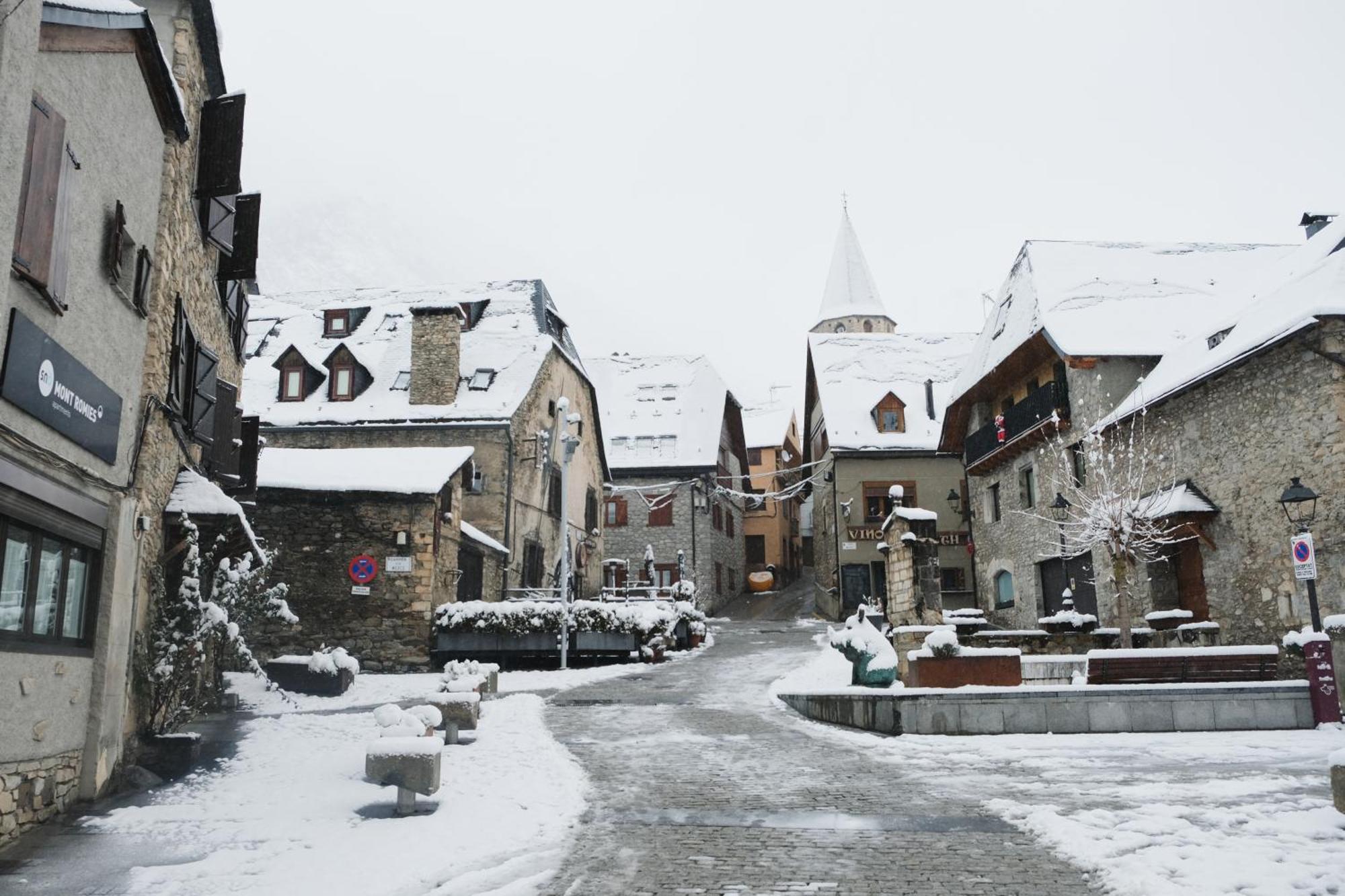 Hostel Baqueira - Refugi Rosta - Pyrenmuseu Salardu